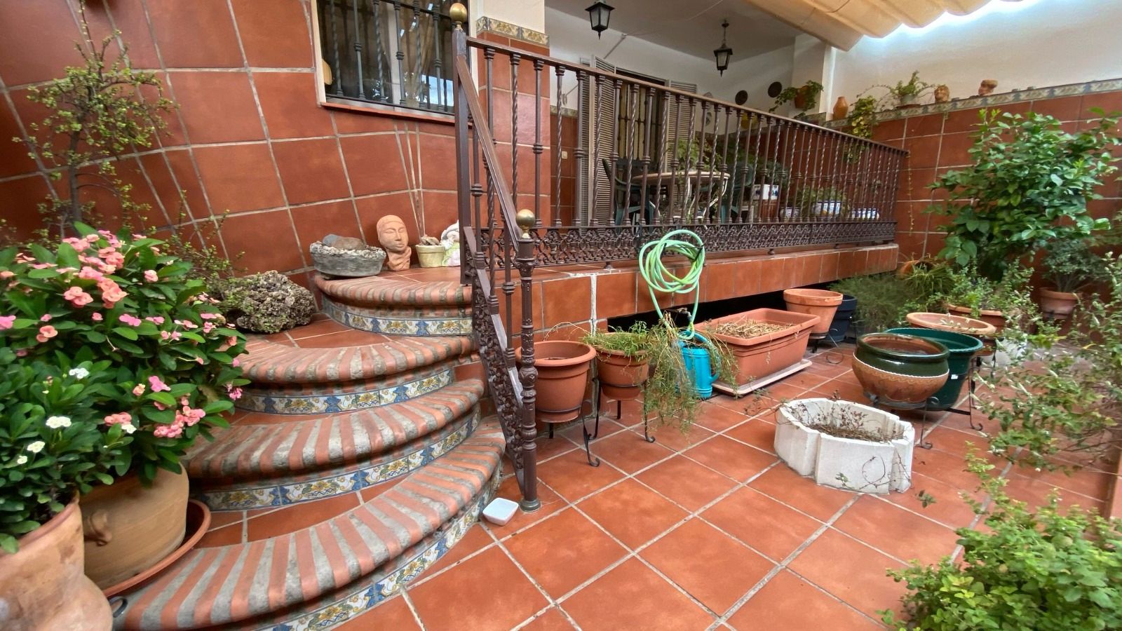 Casa adosada en venta en  Sevilla Capital con Aire acondicionado y Piscina comunitaria
