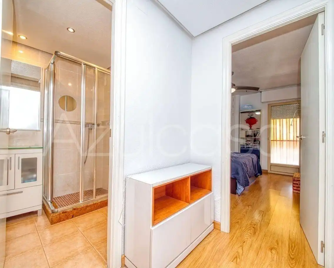 Wohnung zum Verkauf in Sant Joan d'Alacant mit Klimaanlage, Terrasse und Gemeinschaftspool