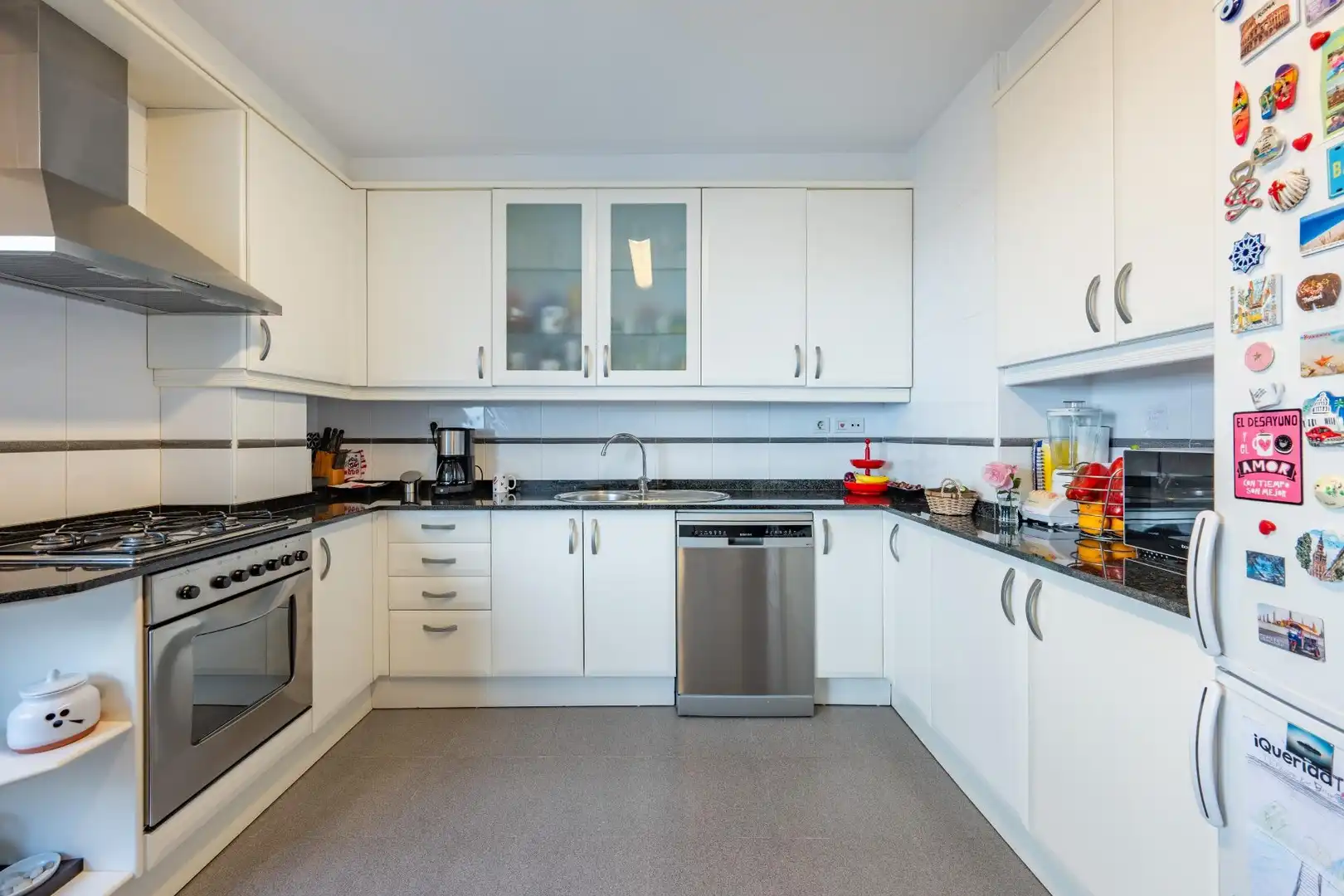 Küche von Maisonette zum Verkauf in A Coruña Capital  mit Heizung und Abstellraum
