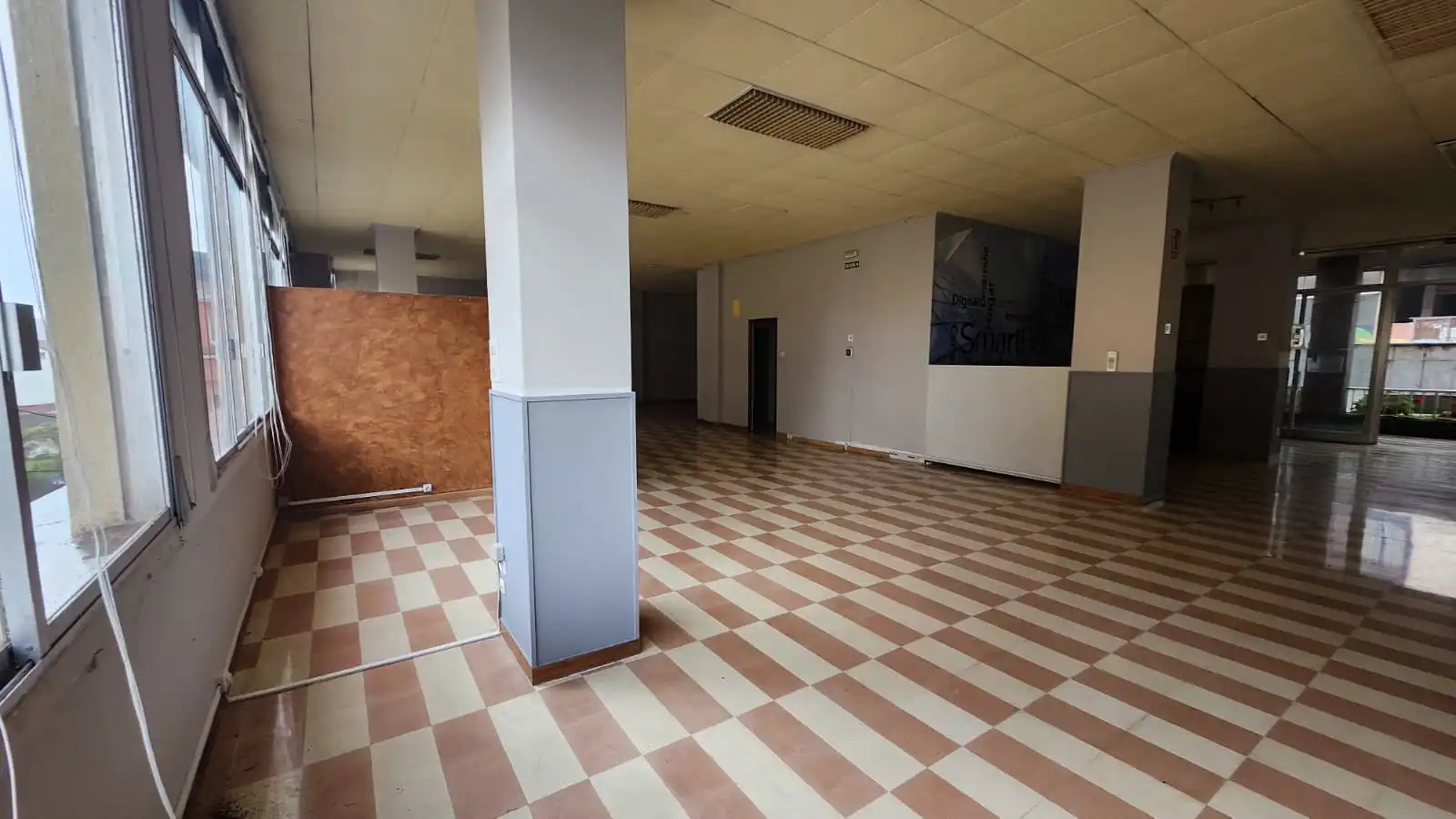 Commercial properties for rent in Miño
