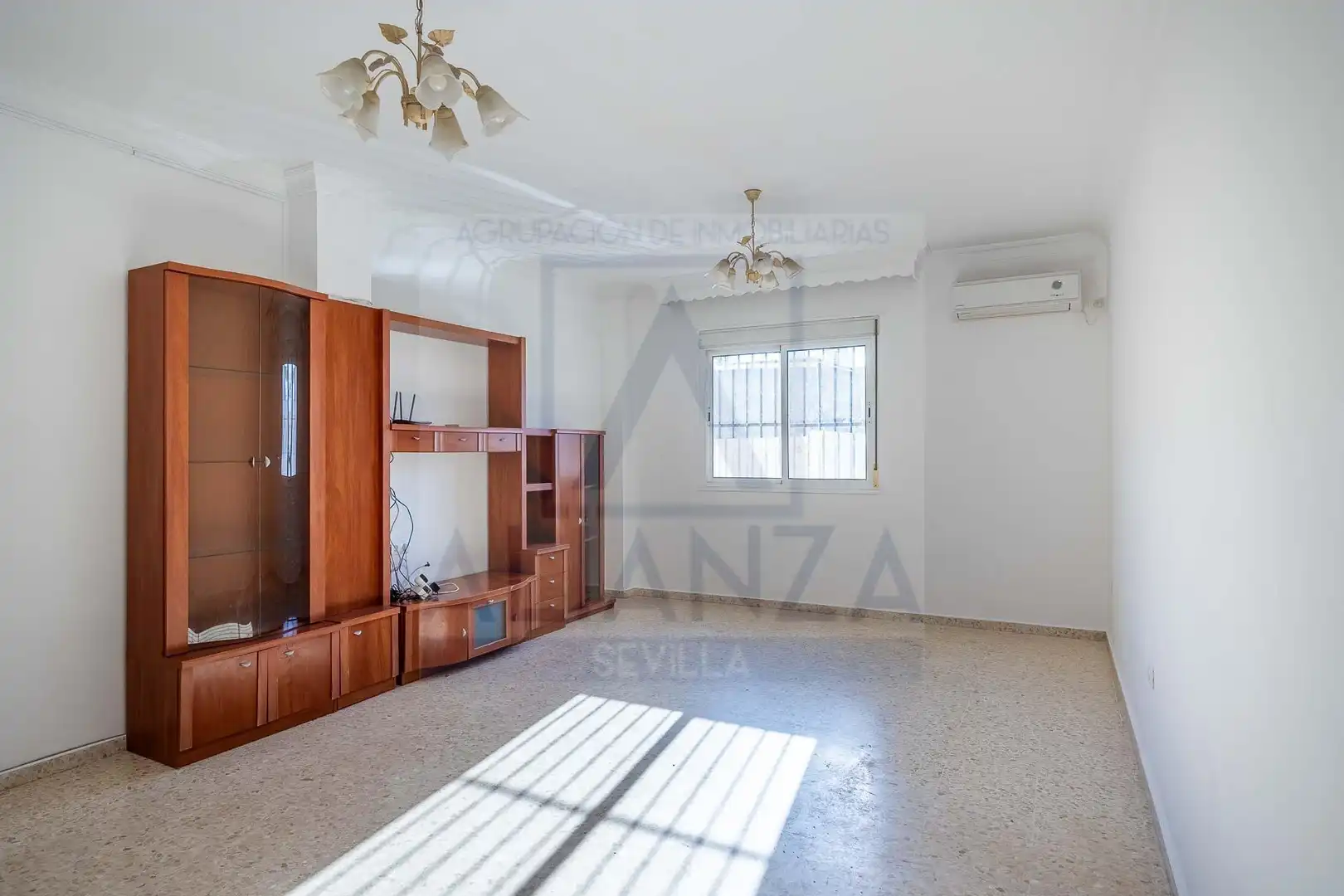 Living room of Flat for sale in Balcón de Sevilla - Atalaya - La Uva - La Extremeña