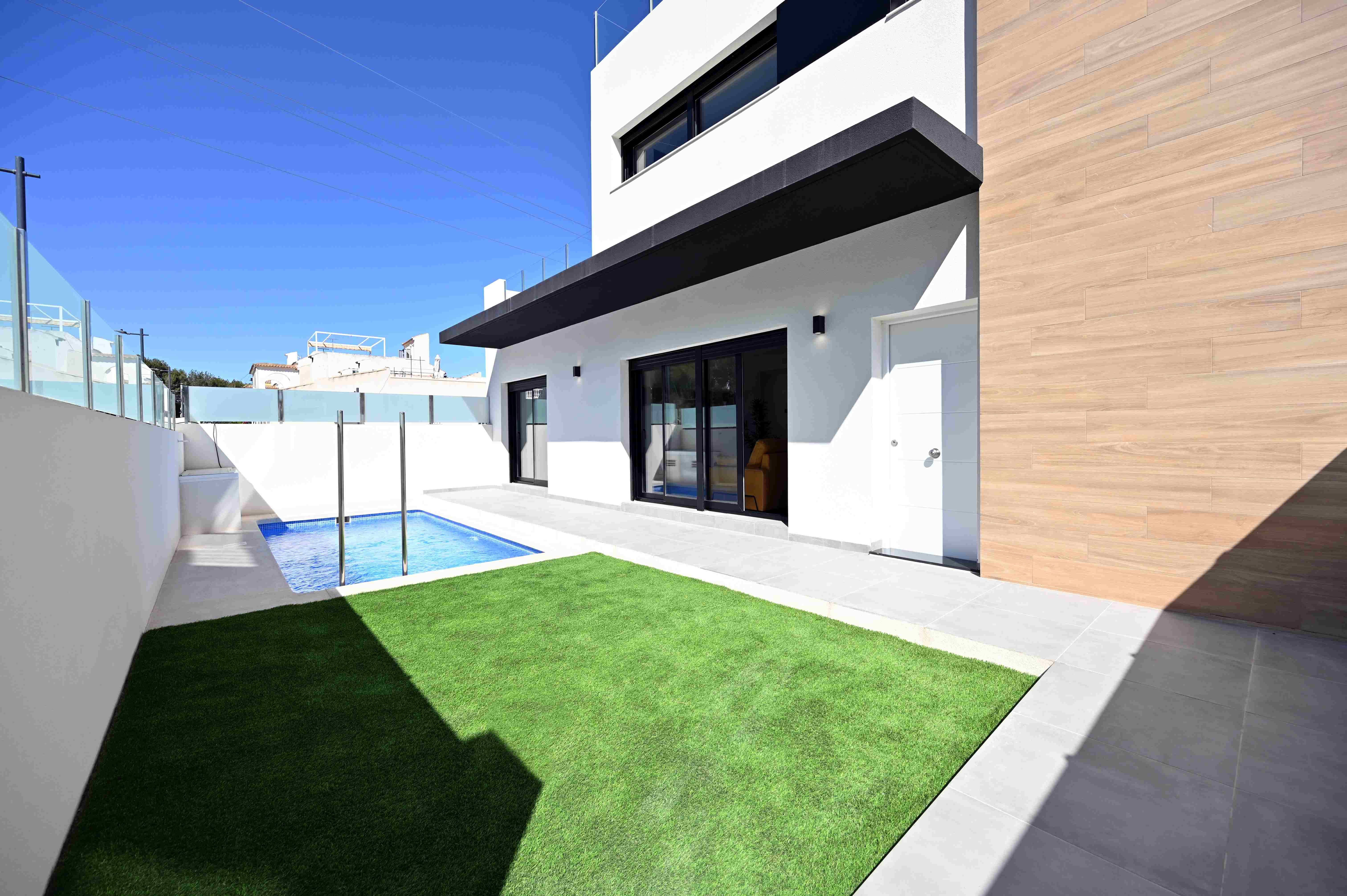 Swimming pool of House or chalet for sale in Orihuela  with Air Conditioner, Heating and Terrace