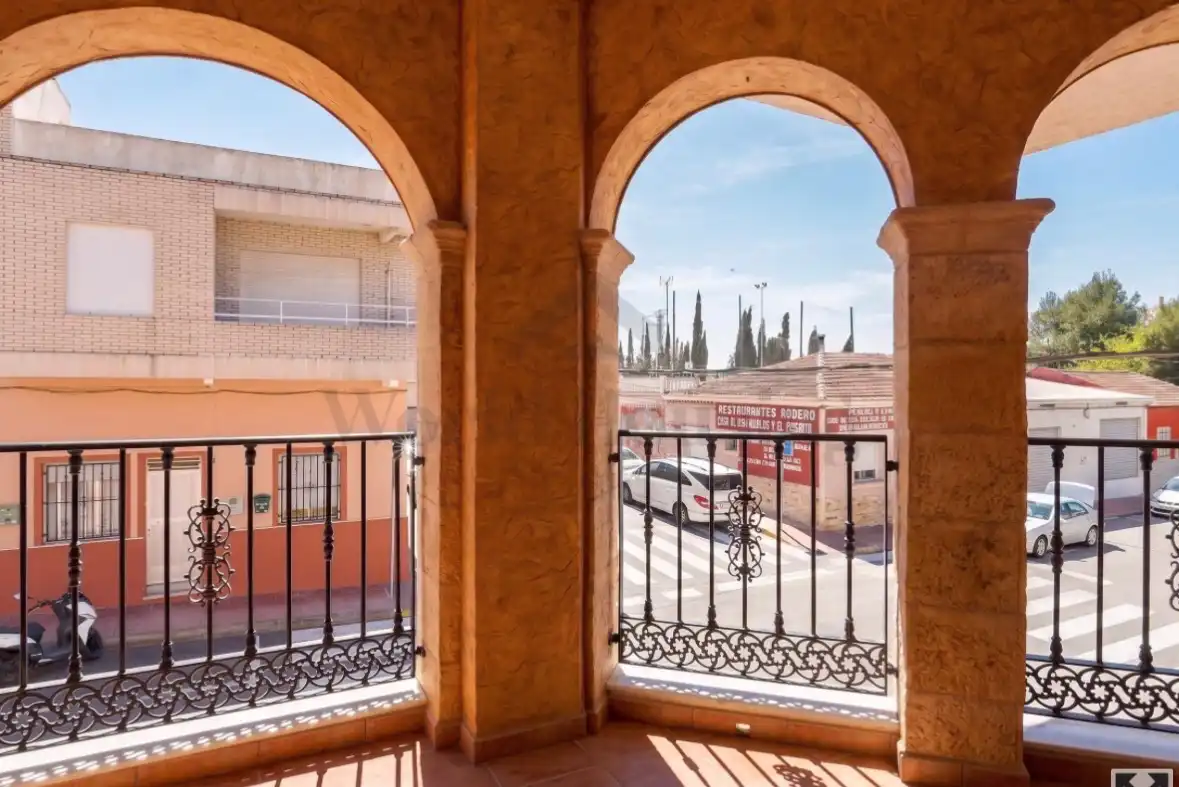 Adosado con terraza en venta en Calle Rojales, imagen 4
