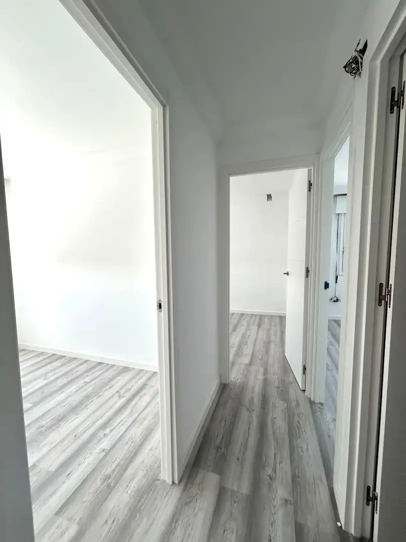 Flat for sale in Sevilla  with Air Conditioner