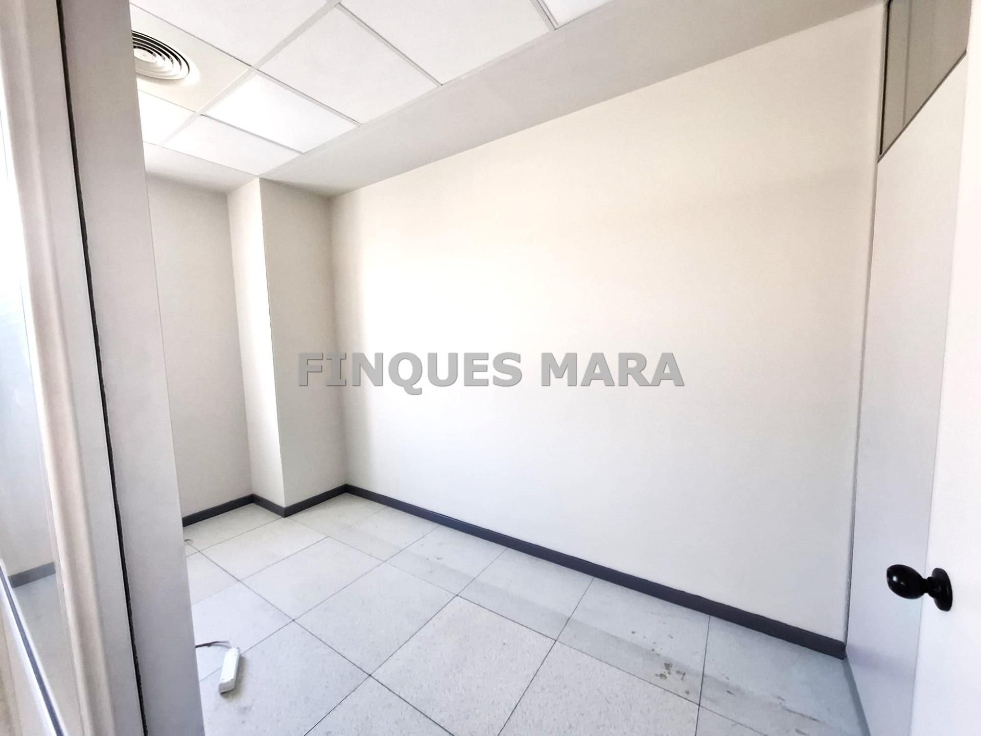 Office to rent in Sant Boi de Llobregat  with Air Conditioner and Heating