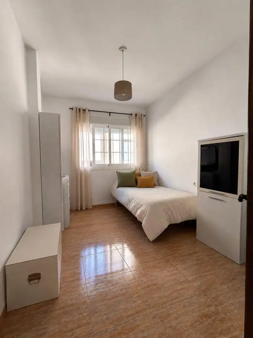 Dormitori de Apartament en venda en El Ejido amb Aire condicionat, Moblat i Forn