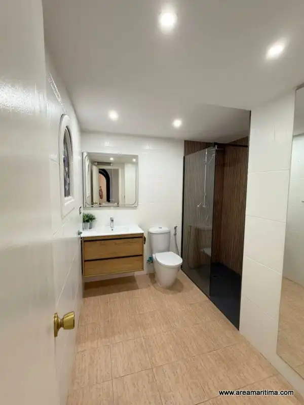 Bathroom of Flat for rent in Alboraya  with Air Conditioner, Parquet flooring and Terrace
