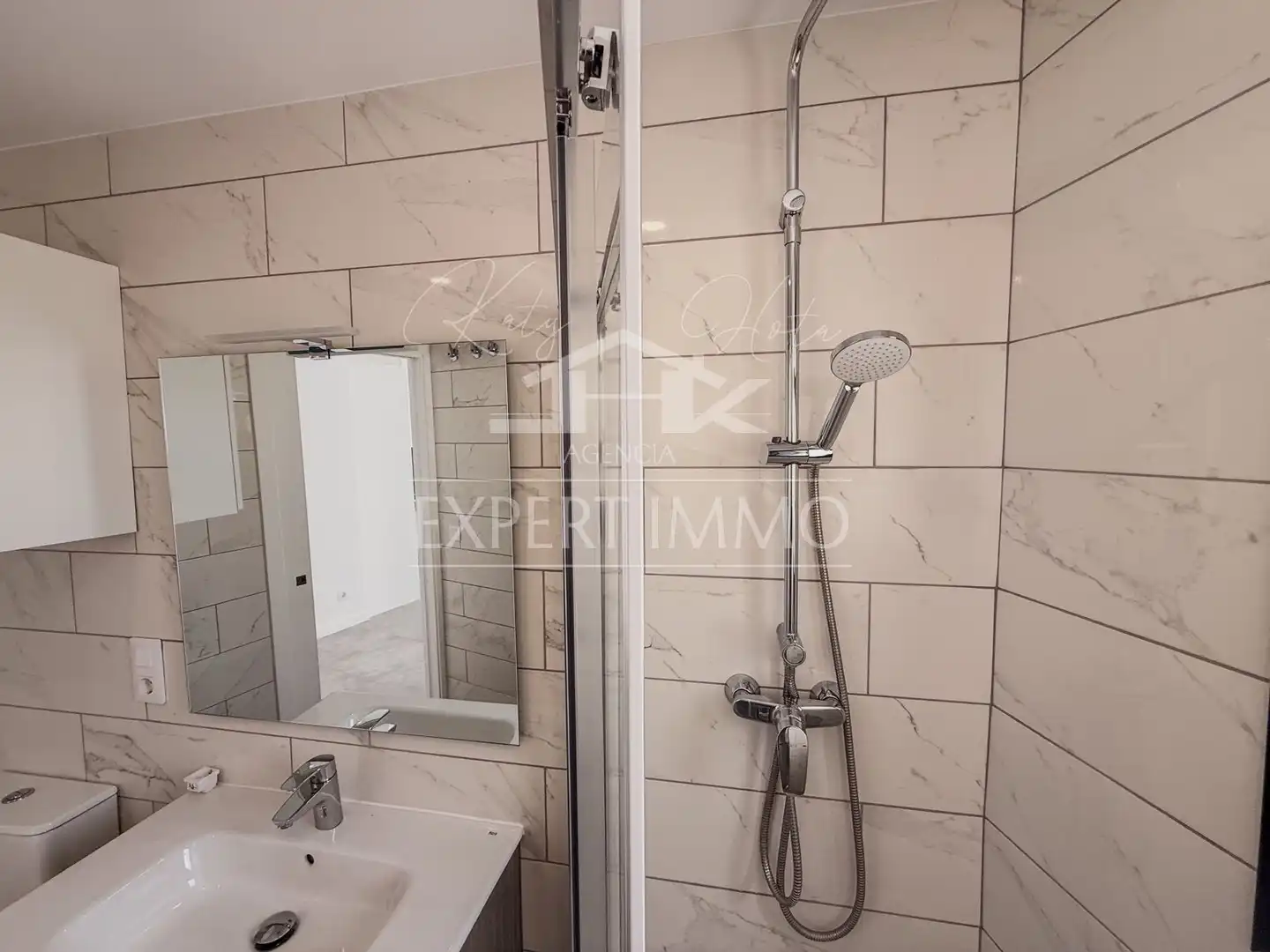 Bathroom of Apartments for sale in Roses  with Air Conditioner, Heating and Terrace