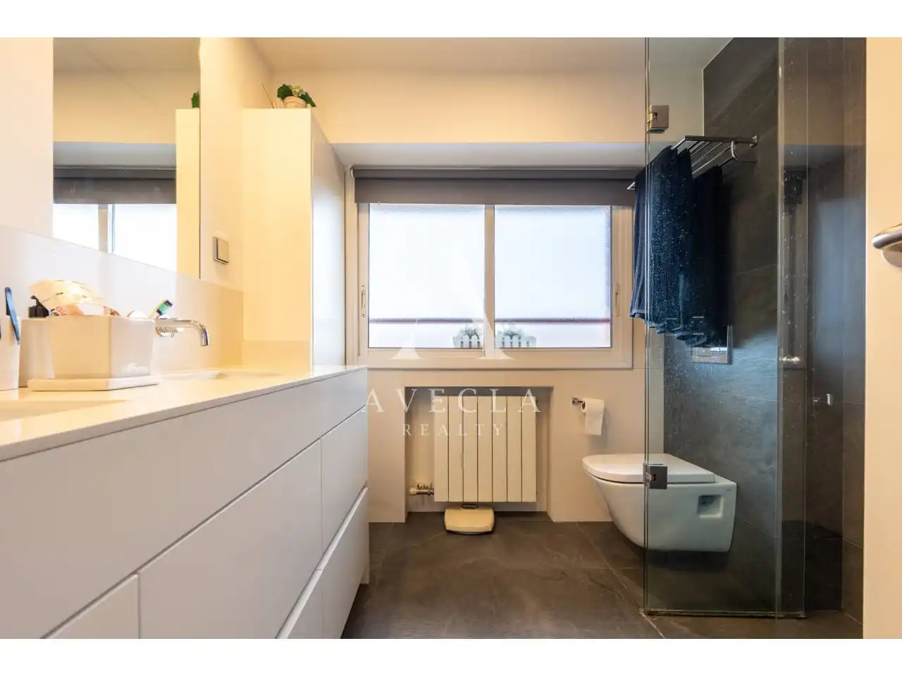 Bathroom of Detached homes for sale in Sant Cugat del Vallès  with Air Conditioner, Heating and Parquet flooring