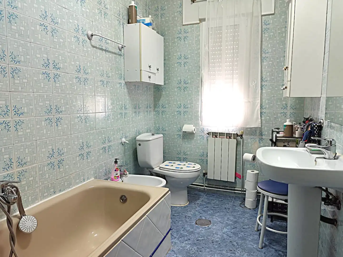 Baño de Casa o chalet en venta en Ciruelos con Calefacción, Parquet y Trastero