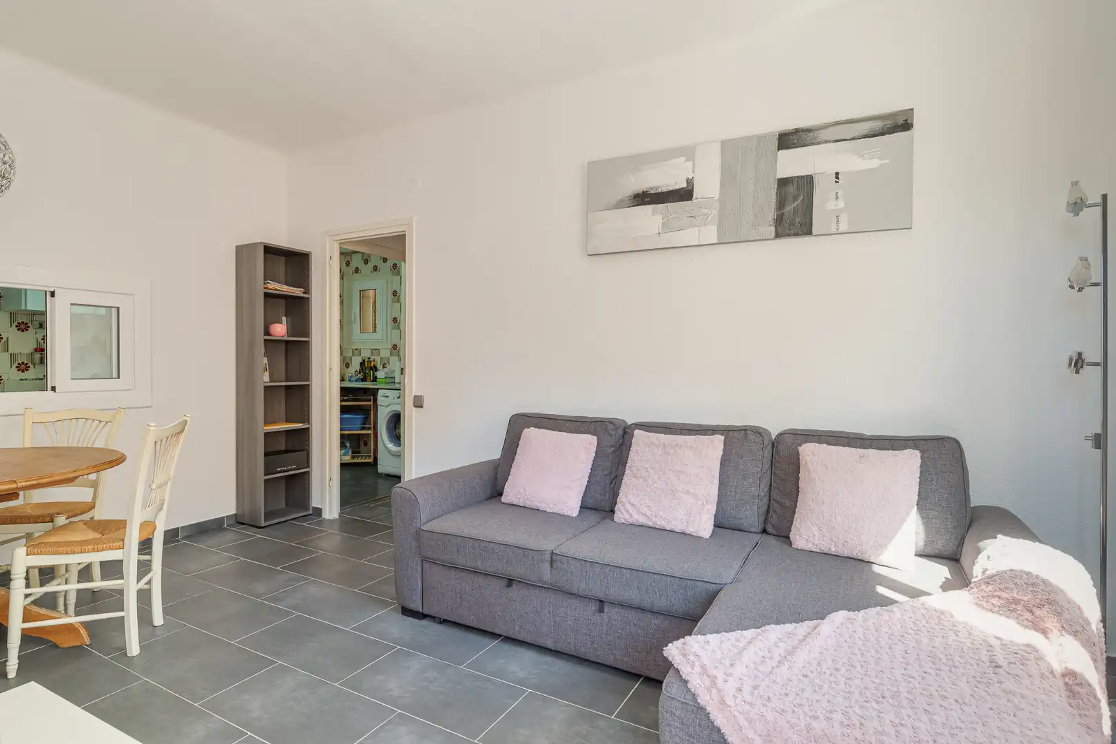 Sala de estar de Piso en venta en Pineda de Mar con Calefacción, Balcón y Piscina comunitaria