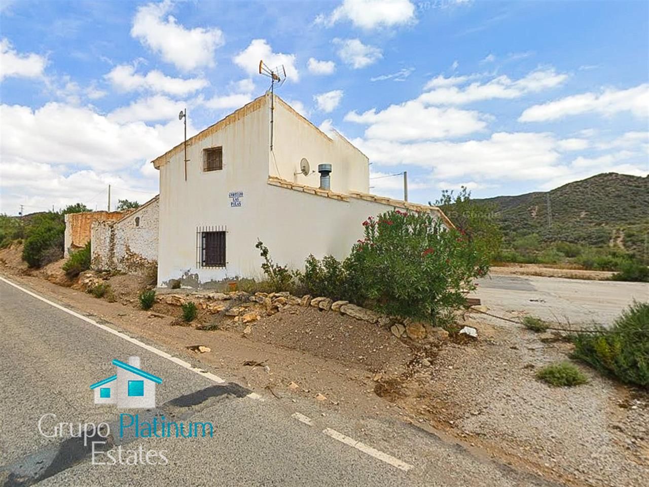 Vista exterior de Casa o xalet en venda en Albox amb Jardí privat