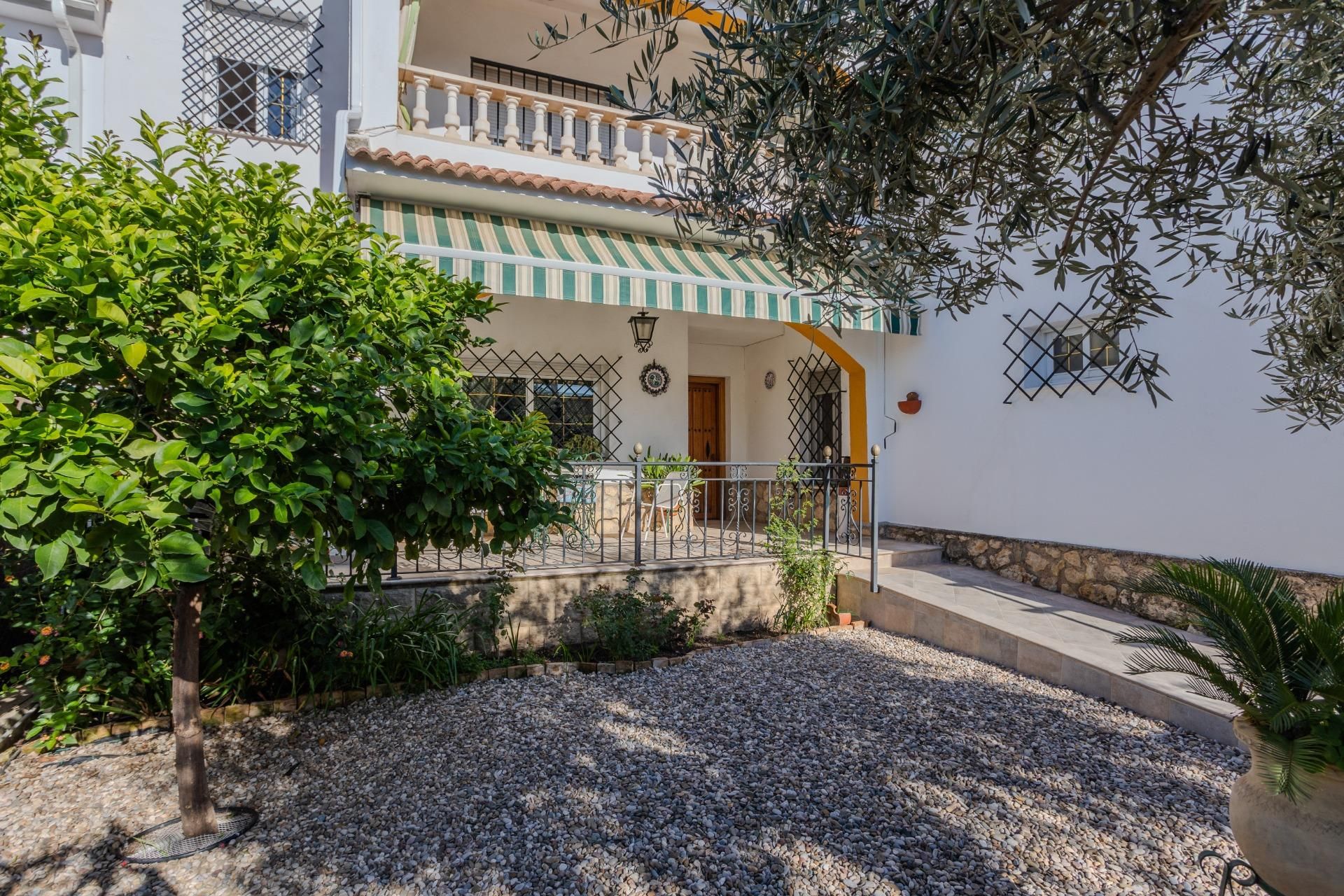 Single-family semi-detached for sale in El Brillante -El Naranjo - El Tablero