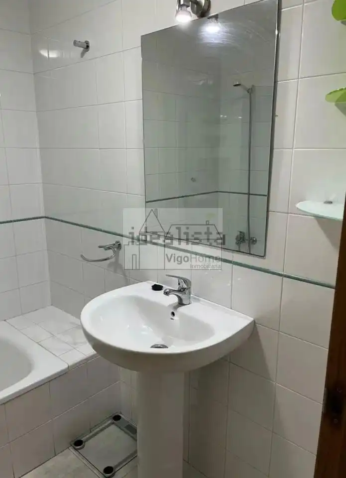 Bathroom of Flat for sale in Cangas   with Heating, Terrace and Storage room