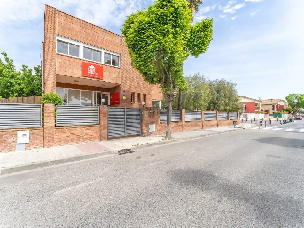 Vista exterior de Local en venda en Cambrils