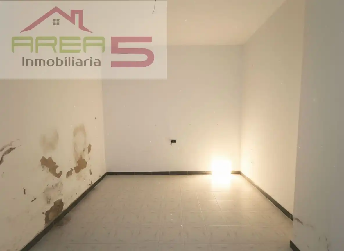 Casa adosada en venta en Santa Amalia con Trastero y Balcón