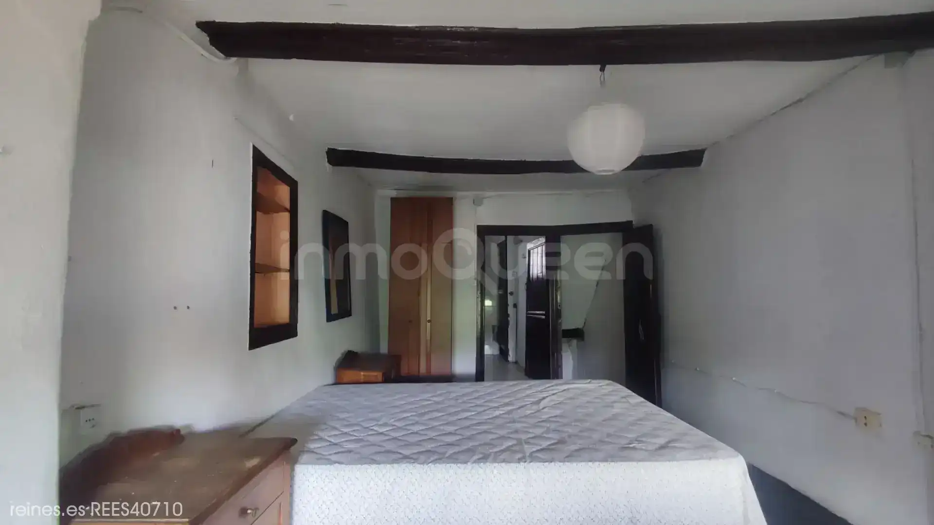 Habitación de Casa adosada en venta en Morcín con Calefacción, Terraza y Amueblado