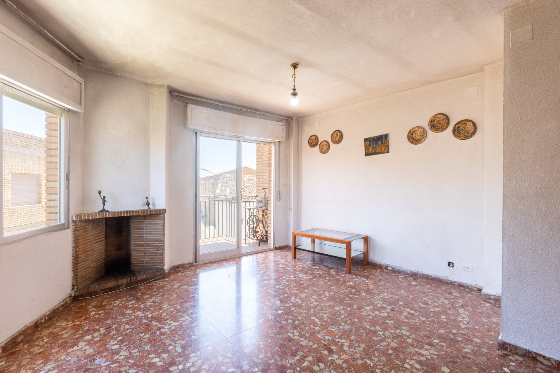 Exterior view of House or chalet for sale in Utiel  with Terrace and Furnished