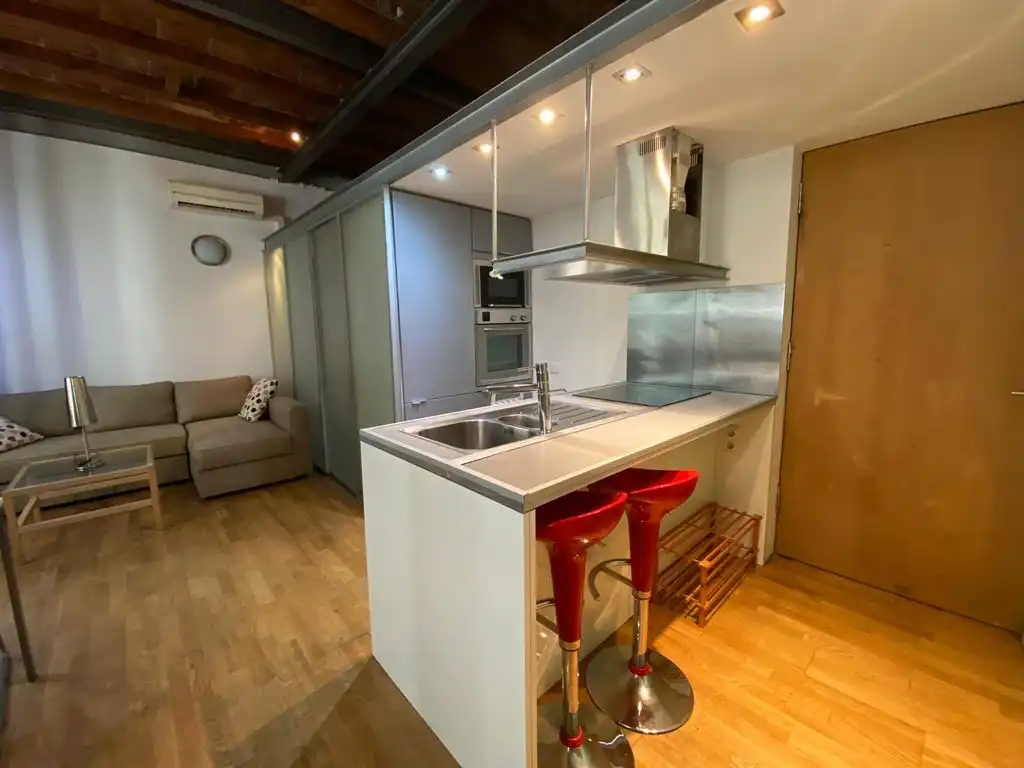 Kitchen of Study for rent in Barcelona  with Air Conditioner, Heating and Parquet flooring