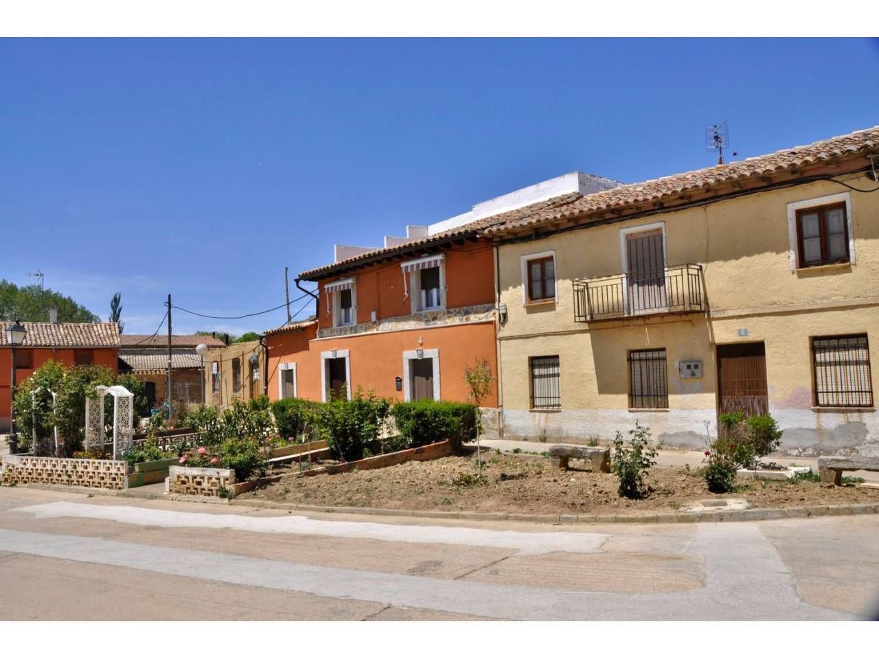 Exterior view of Land for sale in Becerril de Campos