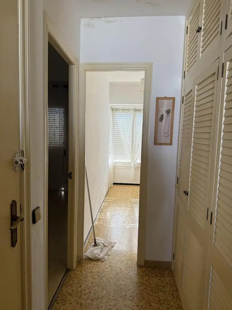 Piso con ascensor en venta en De Calàbria, imagen 2