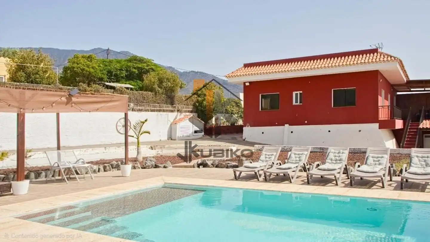 Exterior view of Houses for sale in Arafo  with Air Conditioner, Private garden and Terrace