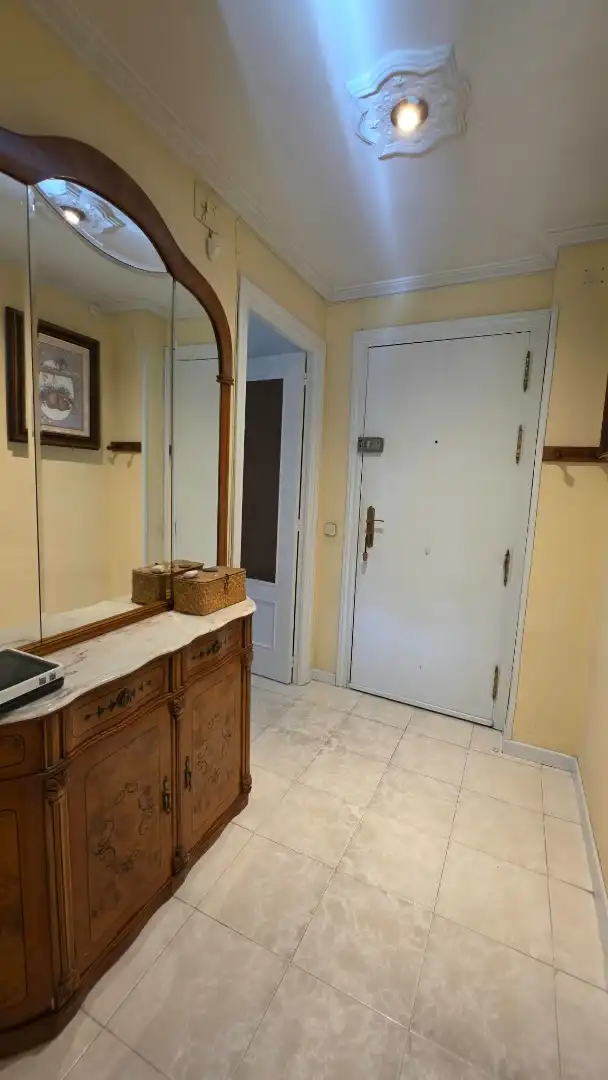 Flat for sale in Parla  with Air Conditioner, Heating and Terrace