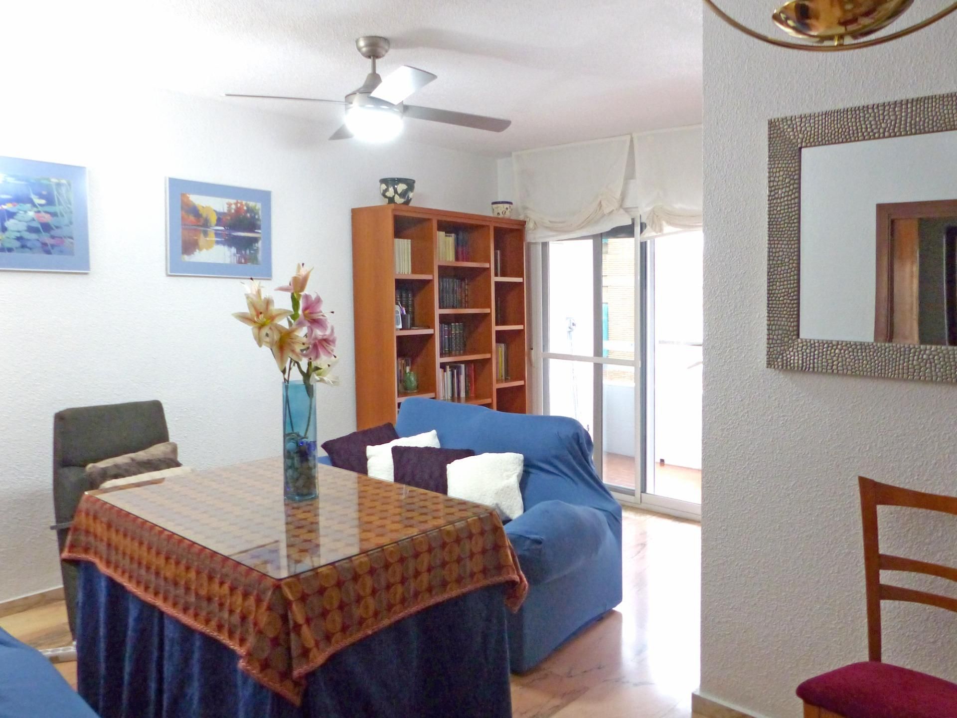 Sala de estar de Piso en venta en  Córdoba Capital con Aire acondicionado, Terraza y Trastero