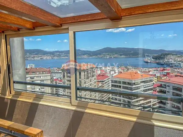 Dúplex amb ascensor en venda a Praza Francisco Fernández del Riego, imagen 2