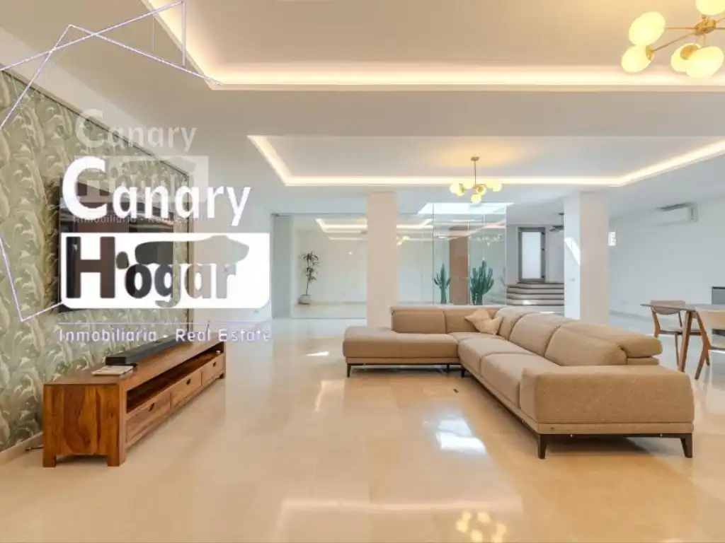 Living room of Houses for sale in Adeje  with Air Conditioner and Swimming Pool