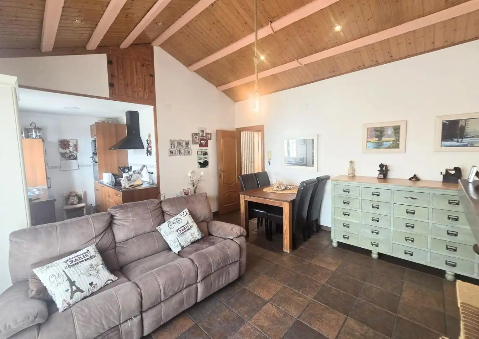 Sala de estar de Casa adosada en venta en Sabadell con Aire acondicionado, Calefacción y Terraza