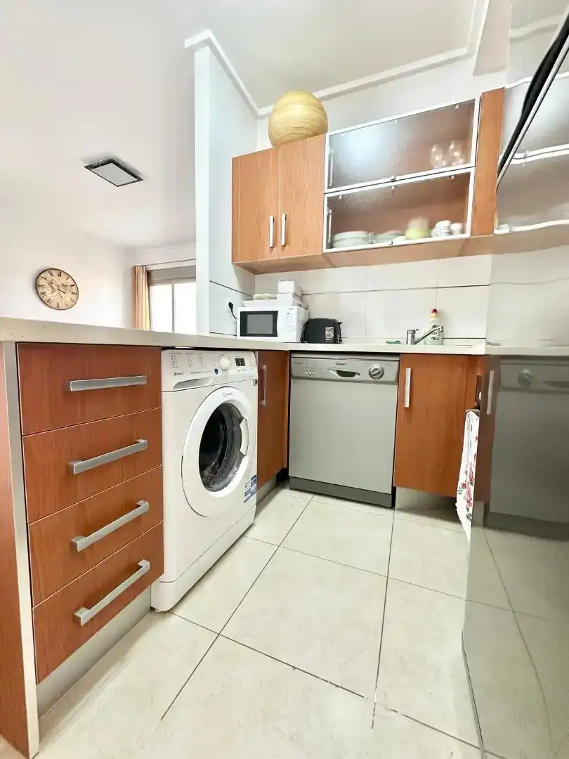Cuina de Apartament en venda en La Manga del Mar Menor amb Aire condicionat, Piscina i Balcó