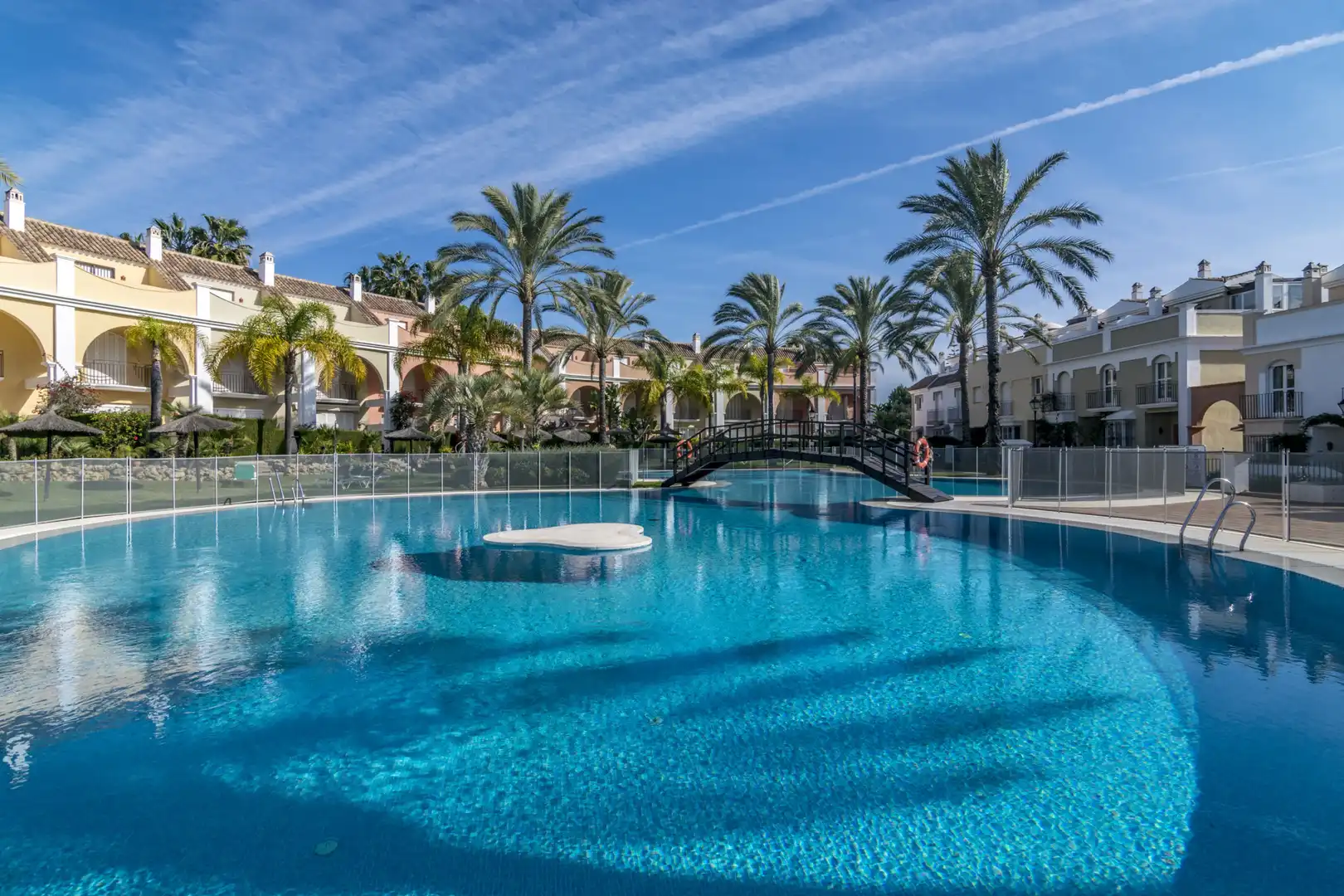 Casa adosada en venta en Lugar Urbanizacion Bahia Marbella, Bahía de Marbella