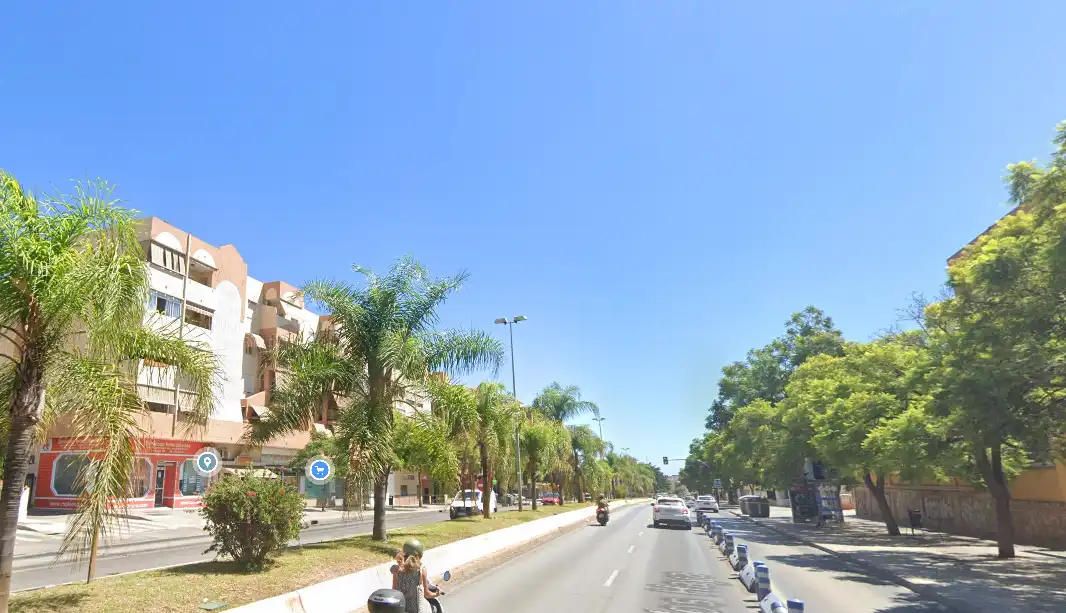 Vista exterior de Pis en venda en Málaga amb Moblat i Rentadora