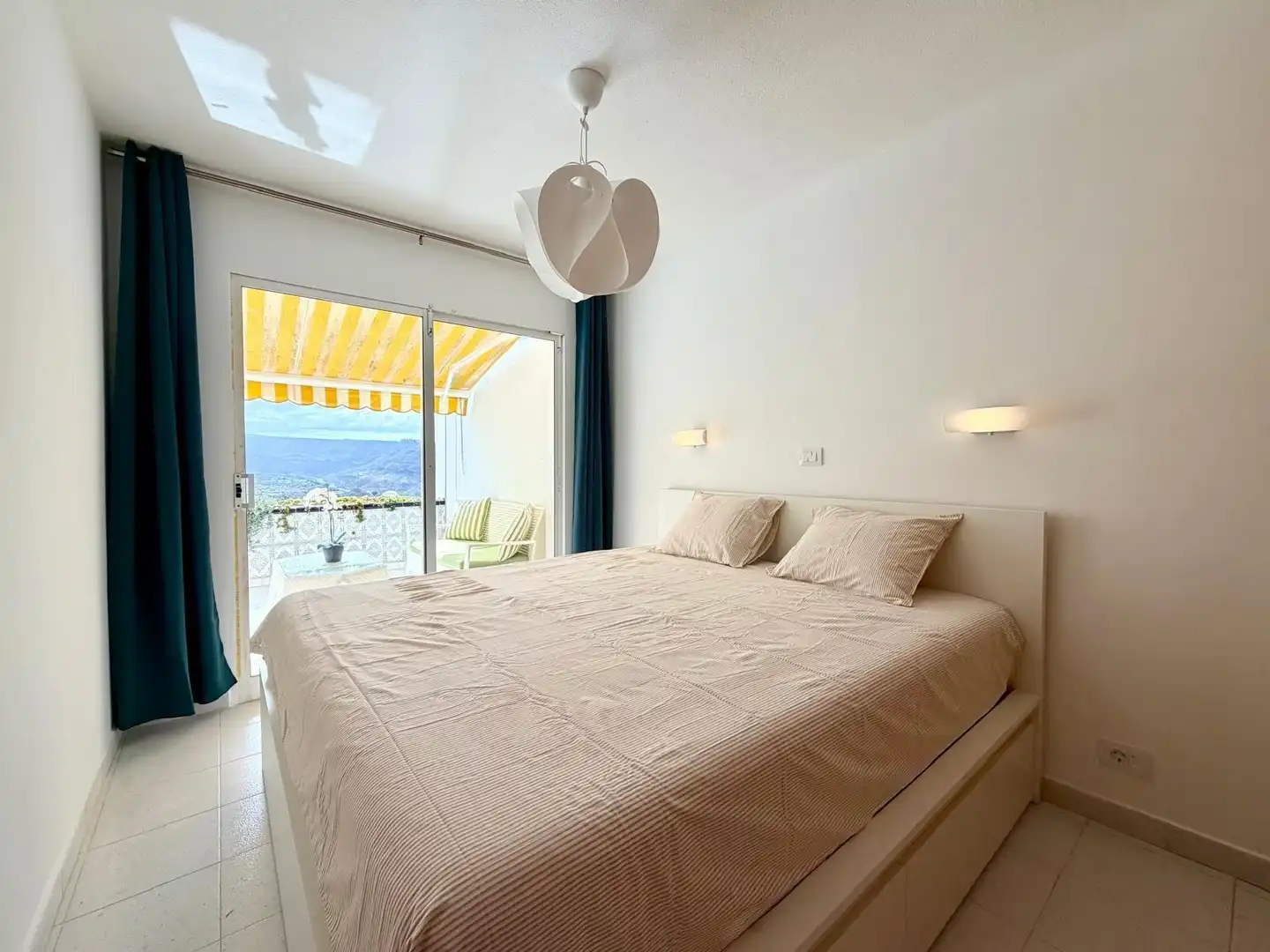 Schlafzimmer von Dachboden zur Miete in Mogán mit Terrasse, Möbliert und Gemeinschaftspool