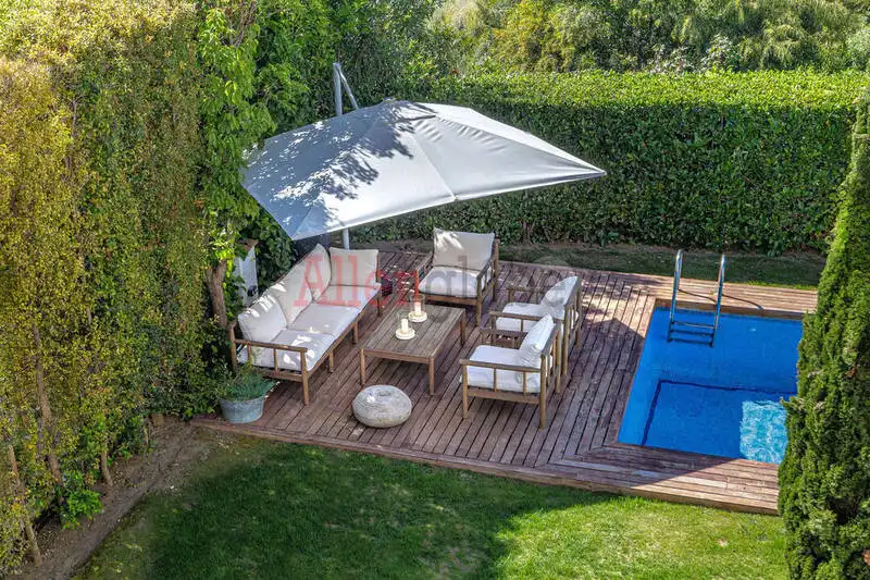 Terrassa de Casa o xalet en venda en Estepona amb Aire condicionat, Calefacció i Jardí privat