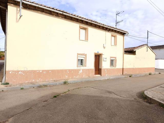 Casa-chalet en Venta en Villazanzo de Valderaduey