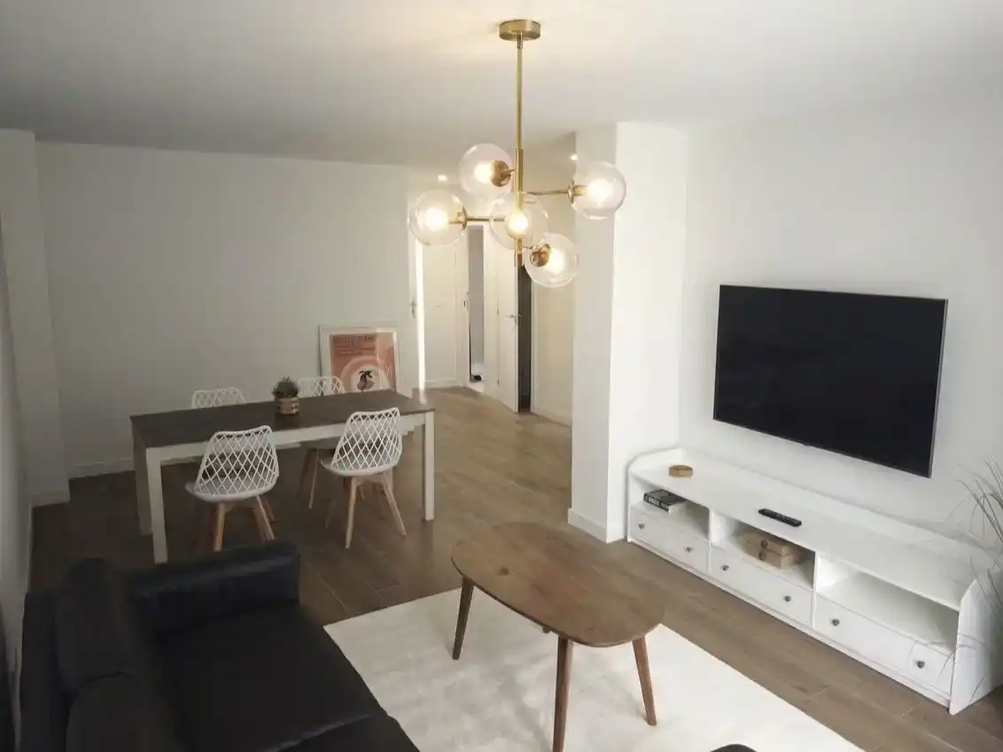 Sala de estar de Casa o chalet de alquiler en Medio Cudeyo con Jardín privado, Parquet y Amueblado