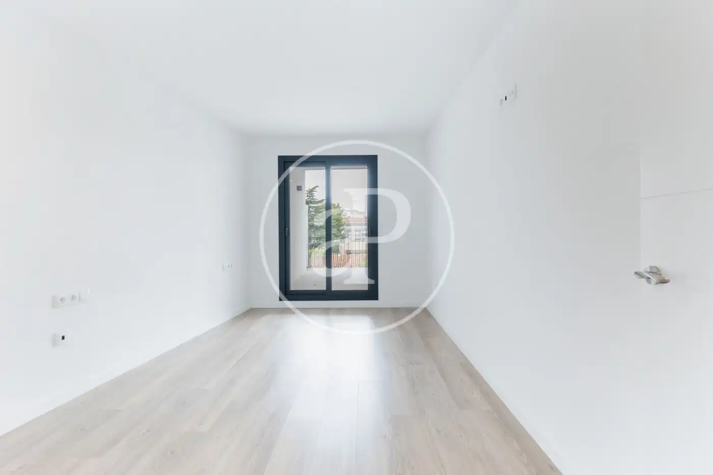 Dachboden zum Verkauf in Terrassa mit Klimaanlage, Heizung und Terrasse
