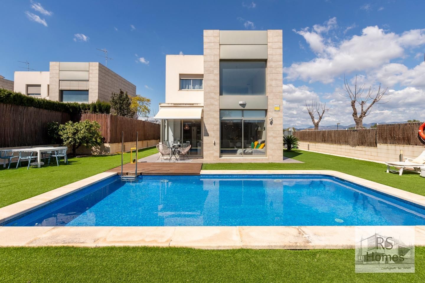 Piscina de Casa o xalet en venda en Bétera amb Aire condicionat, Calefacció i Jardí privat