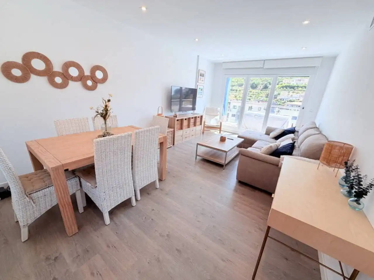 Sala de estar de Apartamento de alquiler en Almuñécar con Terraza y Piscina comunitaria