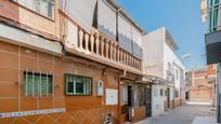 Exterior view of Single-family semi-detached for sale in  Granada Capital