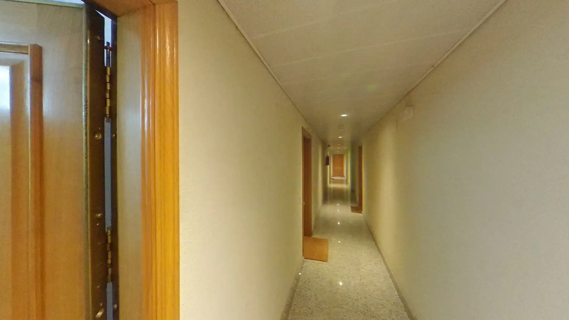 Flat for rent in Calle de Rafael Bergamín, San Juan Bautista