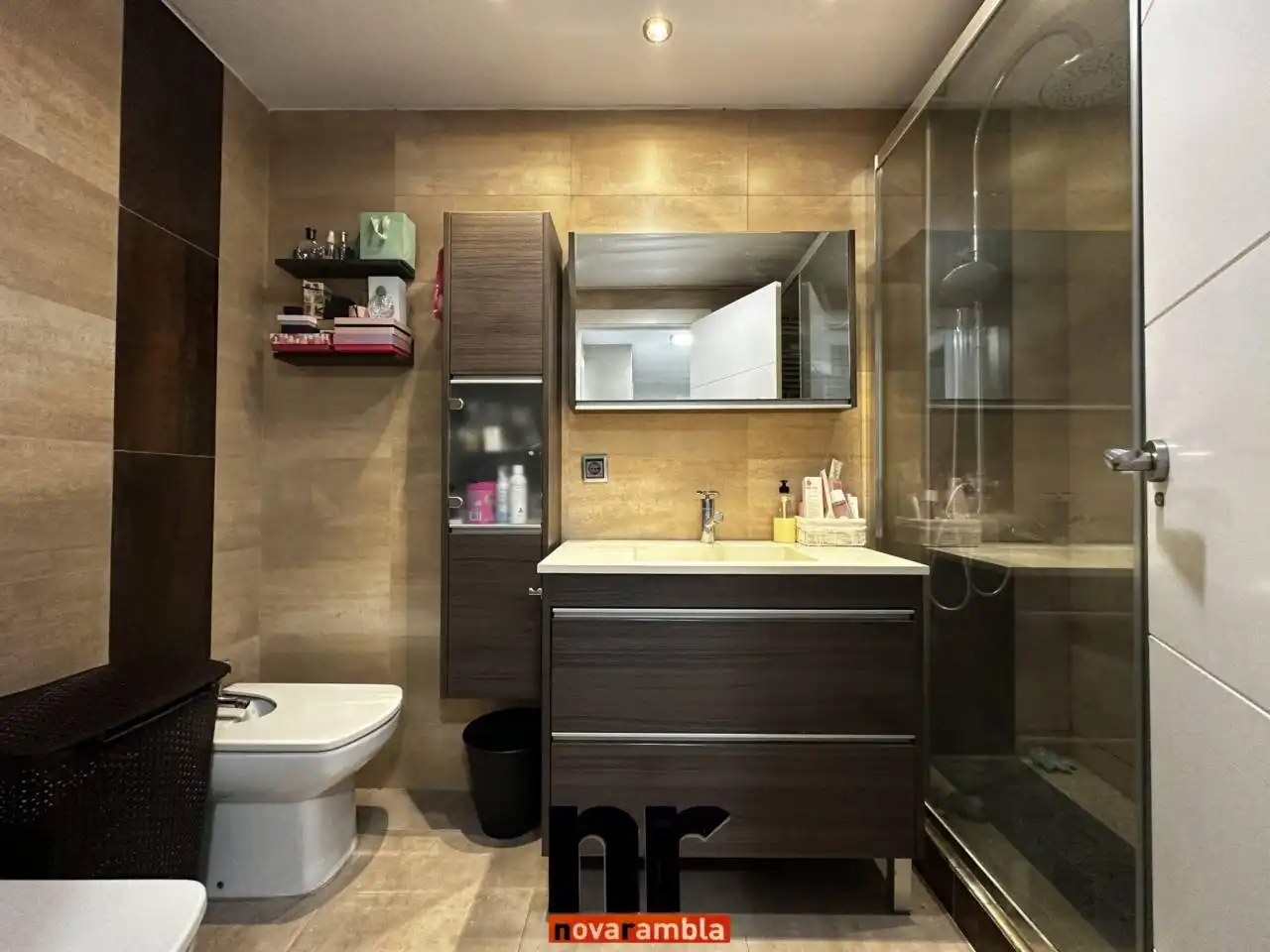 Wohnung zur Miete in Rambla Pinetons, Can Clos - Pinetons
