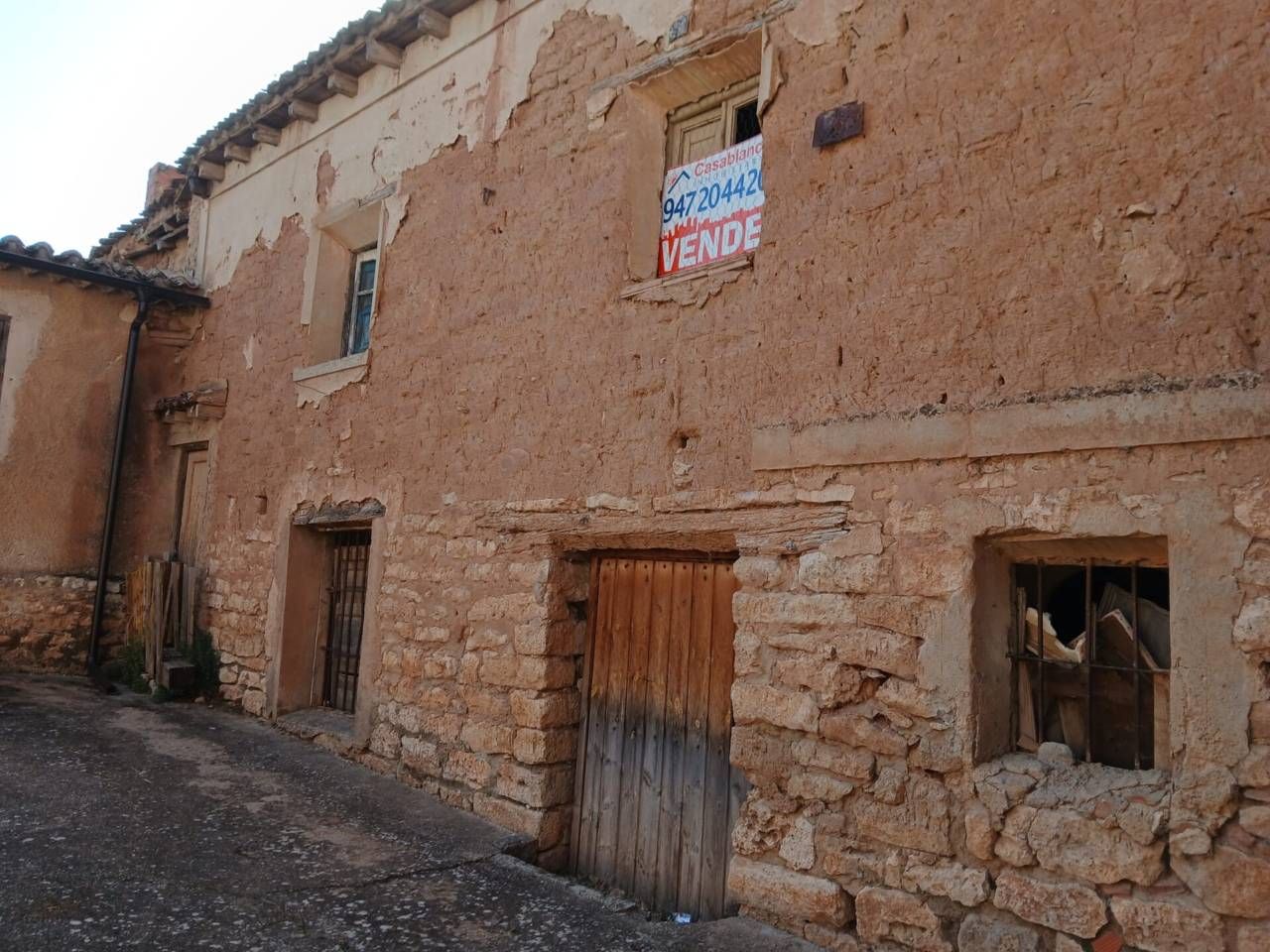 Vista exterior de Casa adosada en venda en Pampliega