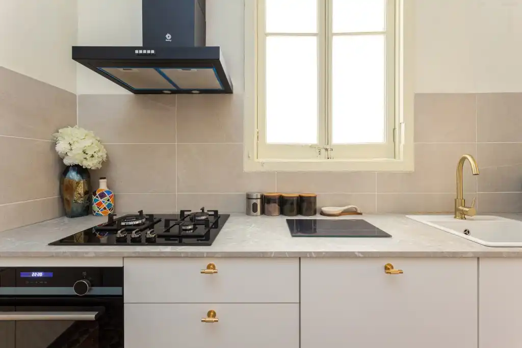Küche von Wohnungen zum Verkauf in Barcelona mit Heizung, Abstellraum und Balkon