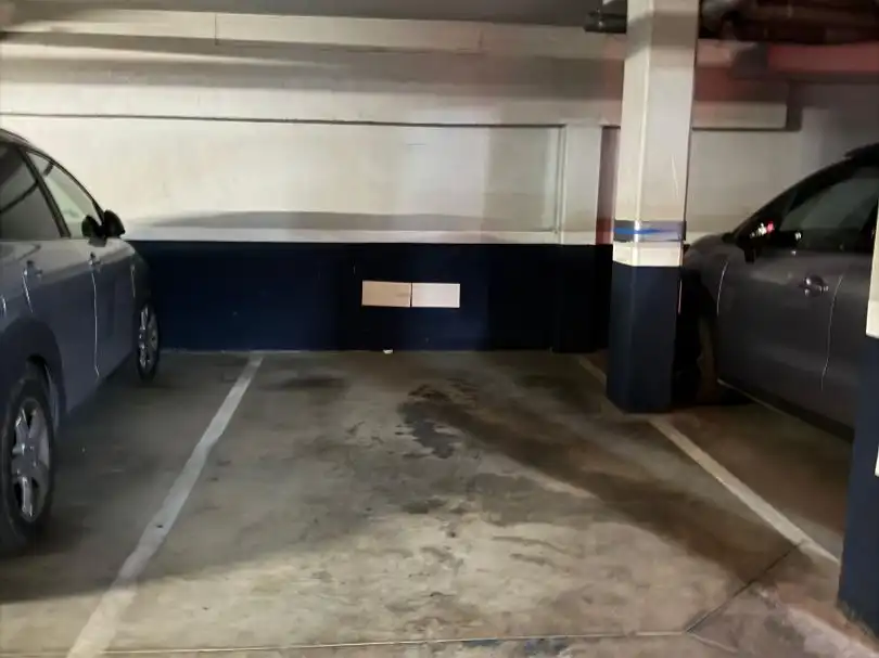 Aparcament de Garatge de lloguer en Badalona