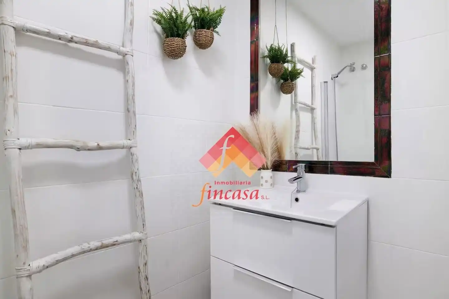 Baño de Piso de alquiler en Ronda con Aire acondicionado, Calefacción y Terraza