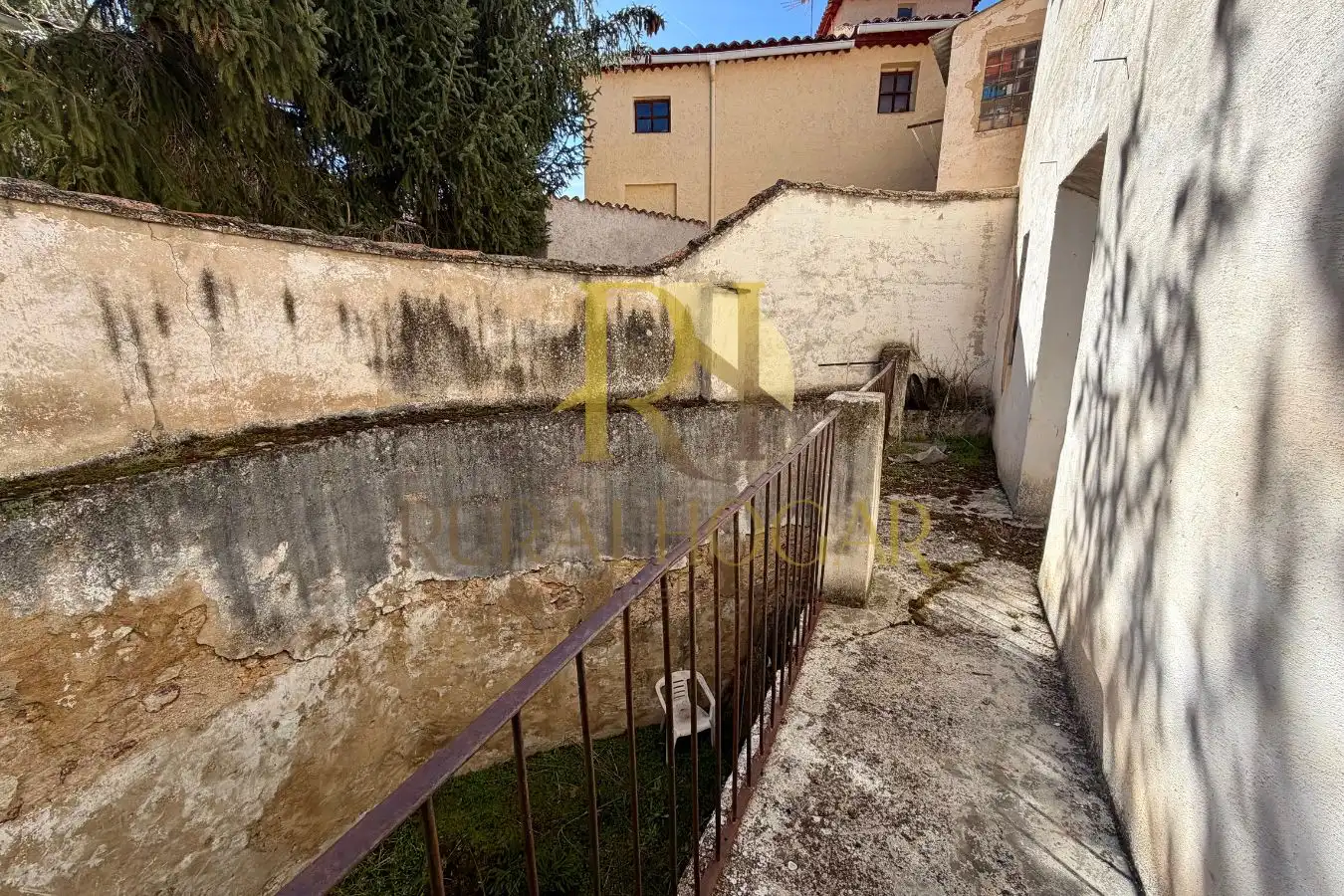 Vista exterior de Casa o chalet en venta en Milmarcos con Terraza, Balcón y Internet