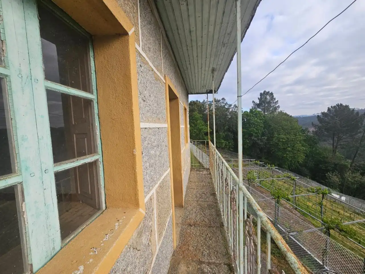 Houses for sale in Toén